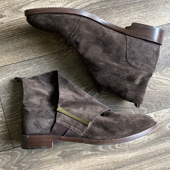 Johnston & Murphy Brown Suede Lola Booties 6.5 - Picture 3 of 10